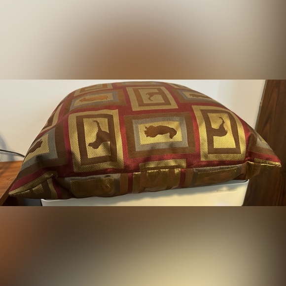 Crypton Weimaraner Throw Pillow - Picture 6 of 10